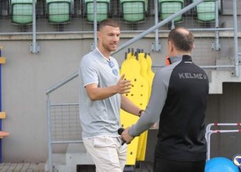 Džeko  pravo sa finala LŠ u reprezentaciju