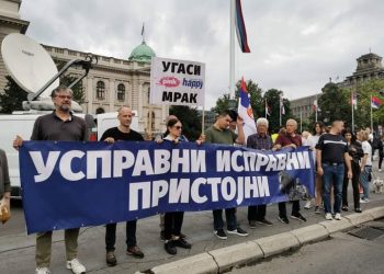 Održan osmi protest “Srbija protiv nasilja”, zahtevi i dalje isti