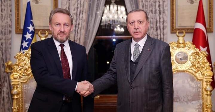 Izetbegović i Erdogan razgovarali o situaciji u BiH i međuaobno čestitali Bajram