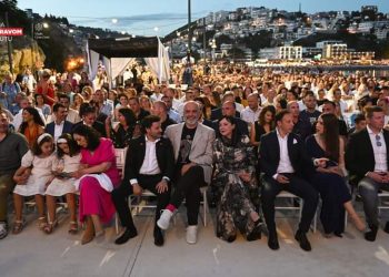 Abazović i Rama otvorili turističku sezonu u Ulcinju VIDEO