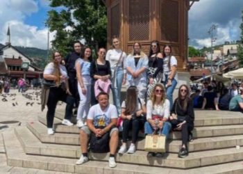 Maturanti iz Srbije samoinicijativno došli u Sarajevo kako bi obišli vjerske i kulturne objekte
