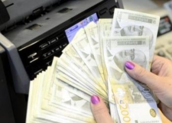 Kako i kad da se prijavite za pomoć od 10.000 dinara, ministar Mali pojasnio
