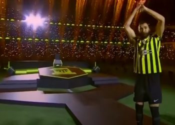 Blizu 65.000 navijača s oduševljenjem je u saudijskom gradu Džedi dočekalo Benzemu VIDEO