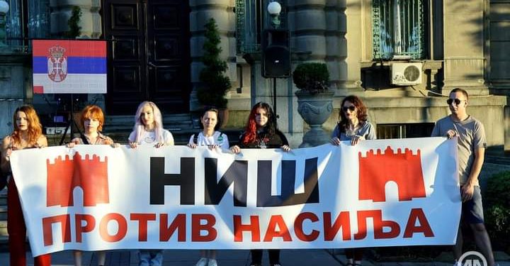 Protesti građana sinoć održani  u većim gradovima
