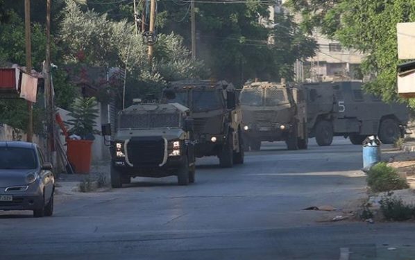 Izraelski okupatori ubili tri i ranili 13 Palestinaca u vazdušnom napadu