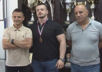 Novopazqrac Haris Suljević osvojio zlatnu medalju na Državnom prvenstvu u dizanju tegova