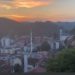 Provokacija iz dvorišta crkve u Srebrenici, puštaju pjesmu Veseli se srpski rode VIDEO