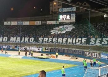 Prelijepa atmosfera na Grbavici: “Bosno majko Srebrenice sestro”