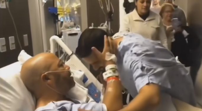 Mlađi brat donirao bubreg starijem bez njegovog znanja, emotivan prvi susret VIDEO