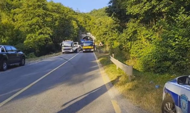 Teška saobraćajna nesreća kod Bisteice, jedna žena stradala dok je više lica povređeno