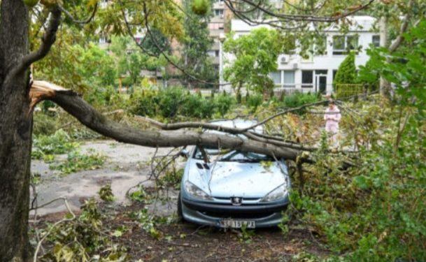 Nailazi jako nevreme praćeno pljuskovima i grmljavinom