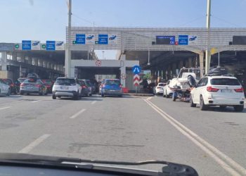 Sistemska nebriga o mladima dovela do sve većeg broja mladih koji odlaze iz Srbije