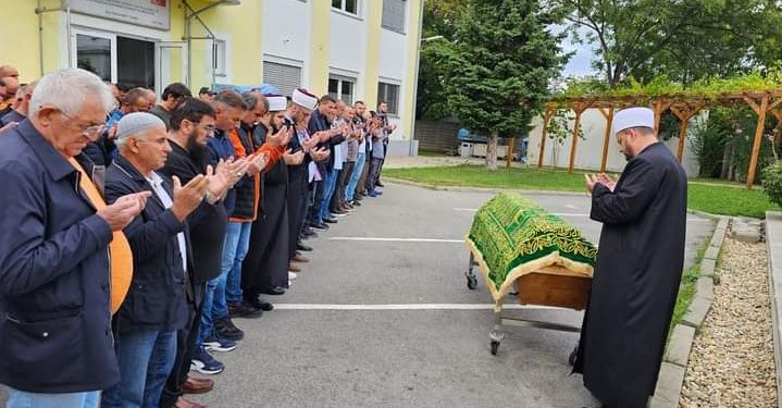 Veliki broj bečlija klanjao dženazu Naseru Ziljkić i ispratio ga za Sandžak