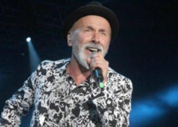 Jedni sa nestrpljenjem očekuju koncert Merlina a drugi pokrenuli peticiju za zabranu ulaska u zemlju