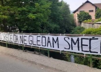 Đaci OŠ u naselju Mur koriste raspust za čišćenje Jošanice “Kamo sreće da ne gledamo smeće”