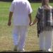 Nevjerovatno, zmija pala sa neba na ruci jedne žene a onda jastreb je odbranio VIDEO