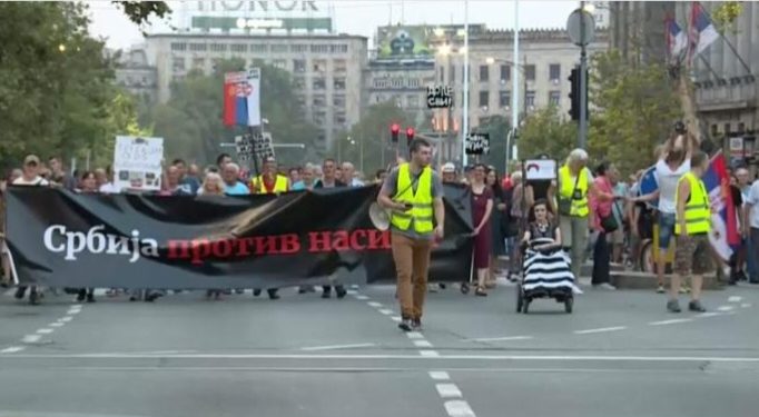 Šesnaesti protest “Srbija protiv nasilja” održava se u Beogradu, tema normalan početak školske godine