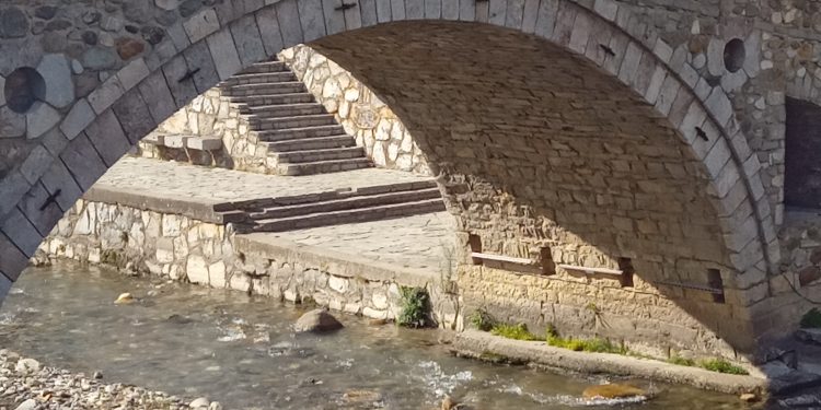 Danas oblačno, moguća pojava jakih pljuskova sa gradom