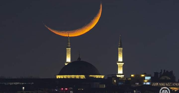 Otkud polumjesec simbol Islama, nalazi se na džamijama i minaretima