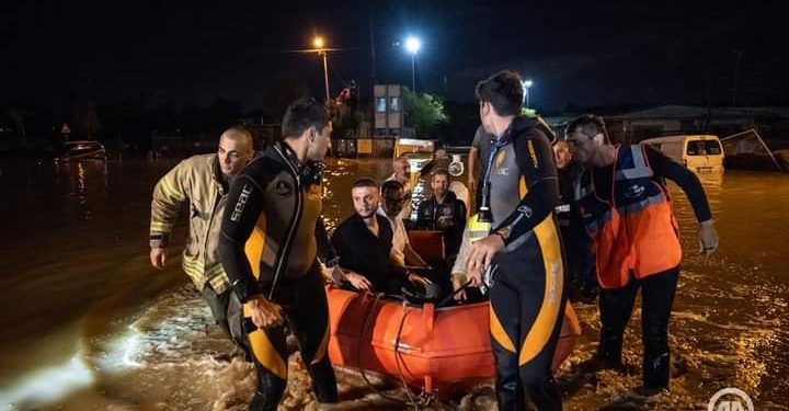 Istanbul: Usljed nevremena i poplava poginule dvije osobe