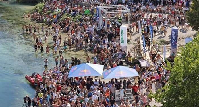 Svjetski spektakl u Mostaru – Finale Red Bull Cliff Diving FOTO