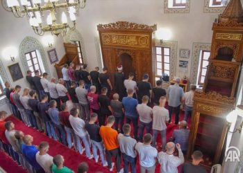U džamijama Crne Gore u petak glanjana džena,a stradalim u Maroku, bila i sedžada