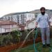 Novopazarac – Admir Marovac se bavi urbanim baštovanstvom na krovu zgrade