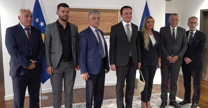 Sastanak Kurtija sa Ugljaninom i Kamberjem: Primeniti princip reciprociteta u odnosima Srbije i Kosova