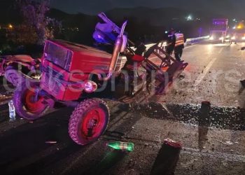 Težak udes kamiona i traktora na putu Novi Pazar- Raška