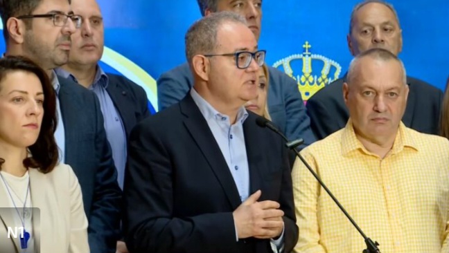 Opozicija zahteva hitne parlamentarne i beogradske izbore, moguća blokada Skupštine