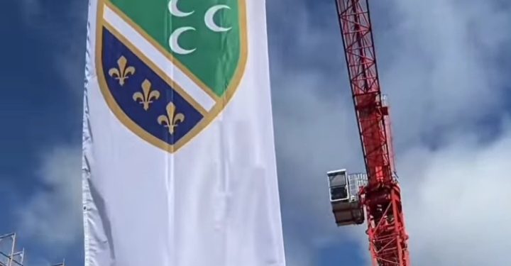 Čuvaj mi Bože sinove, sinove Sandžaka… Gdje god da su ponosno ističu svoj bajrak  VIDEO