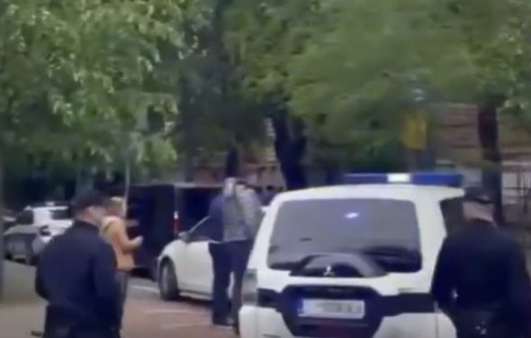 Novi Pazar: U dvorište škole tokom nastave izbila svađa u kojoj je S.L. teško povredio M.M.