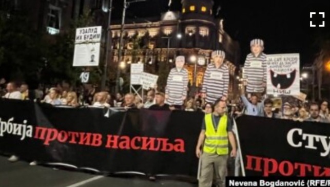 19. protest ” Srbija protiv nasilja”, šetnja do TV Pink koji je u fokusu večerašnjeg protesta