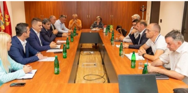 Sastanak Ibrahimovića sa izvođačom radova na putu Novi Pazar- Špiljani, hitno ubrzati raradove