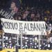 Grčki navijači šokirali Srbe, istakli transparent “Kosovo je Albanija”