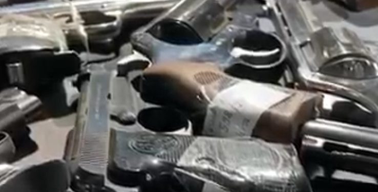 Policija vrši kontrolu po kućama da li se oružje čuva na propisani način. U Tutinu, Sjenici i Pazaru predato preko 2.000