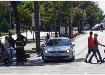 Danas počinje kontrola saobraćajne policije upotrebe mobilnih kod vozača i pješaka