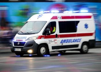 Direktan sudar na Ibarskoj magistrali, stradao mladić dok je troje povređenih