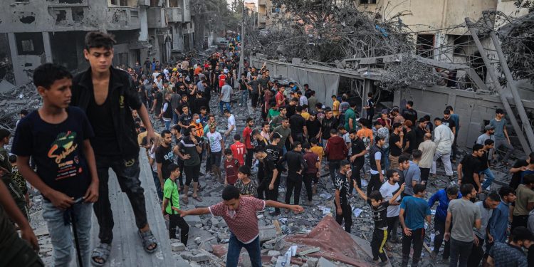 U napadu izraelske okupatorske vojske skoro 3.000 Palestinaca stradalo