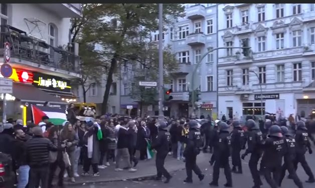 Nemačka policija brutalna prema demonstrantima podrške Palestini