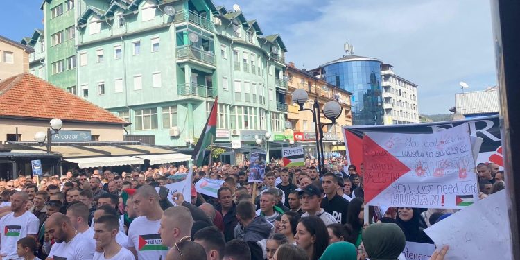 Rožaje: Velik broj građana na skupu podrške narodu Palestine