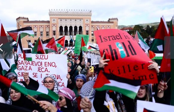 Sarajevo: “Samo u Palestini majka nosi dijete dva puta…”