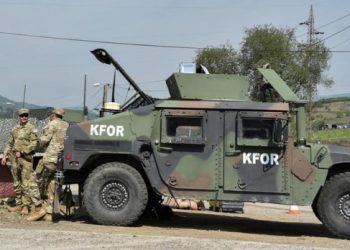 Vojnik KFOR-a poginuo na Kosovu, drugi povređen