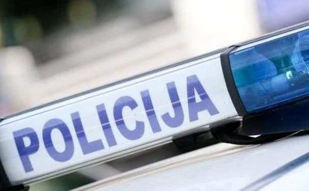 Sjenica: Dvanaestogodišnjak se obesio o drvo na brdu iznad kuće