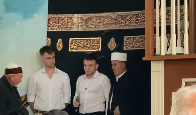 Danski državljanin danas u petak u Centralnoj džamiji prihvata Islam