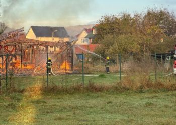 Novi Pazar: Požar u naselju Selakovac progutao drveni objekat