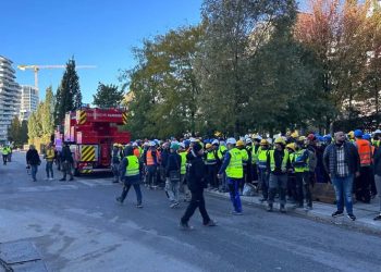 Teška nesreća na gradilištu u Hamburgu, 5 radnika poginulo a 700 se evakuiše