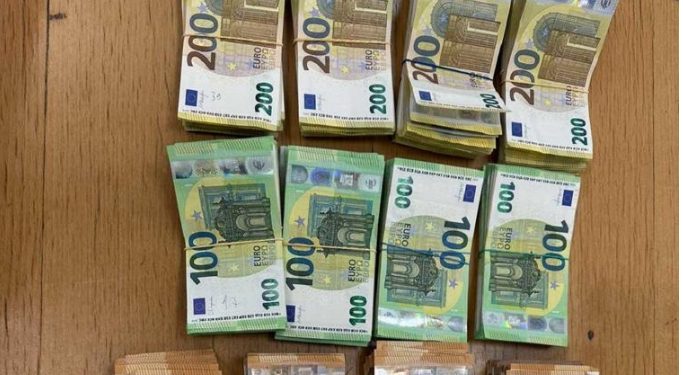 Na Horgošu zaplenjeno 154.000 eura u autobusu koji je putovao iz Njemčke za Srbiju
