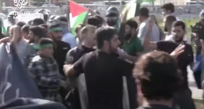 VIDEO/ Pokušaj proboja turskih demonstranata u bazu Inchirlik