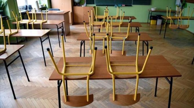 Za učenike osnovnih i srednjih škola počeo mini raspust